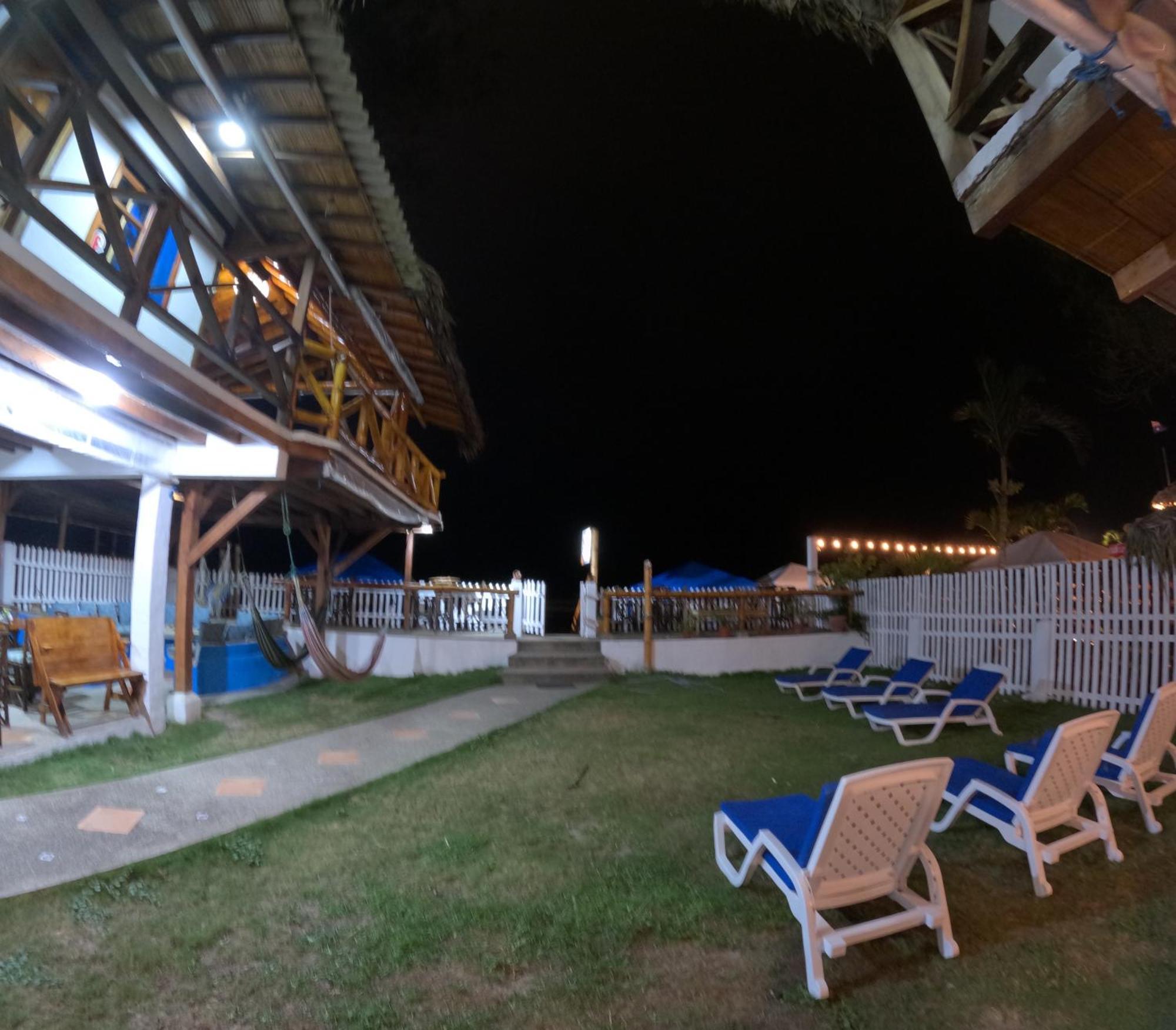 Hostal Solemare Montañita Buitenkant foto