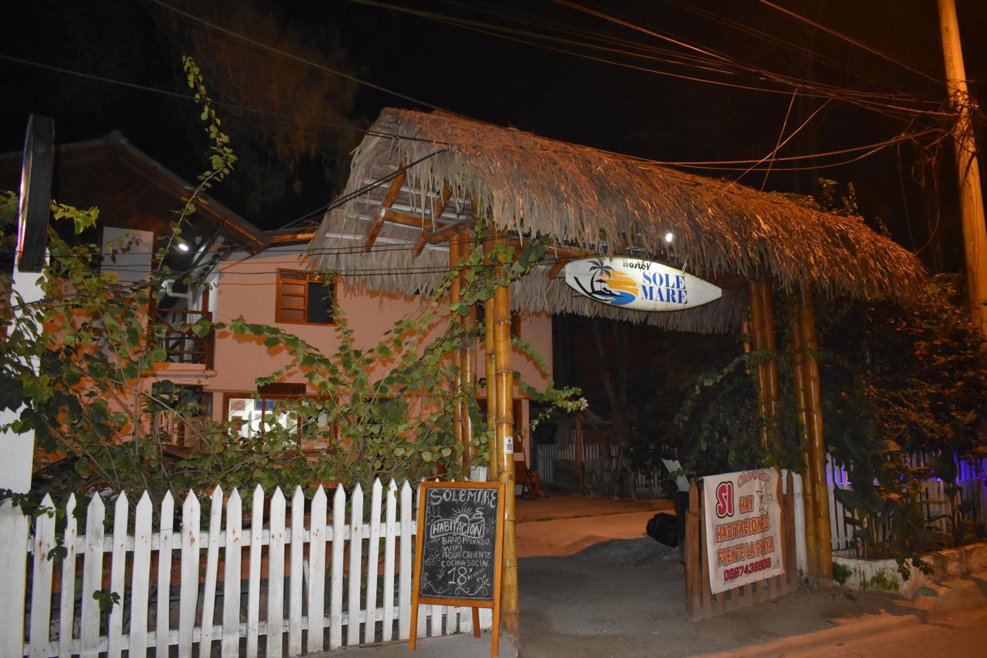 Hostal Solemare Montañita Buitenkant foto