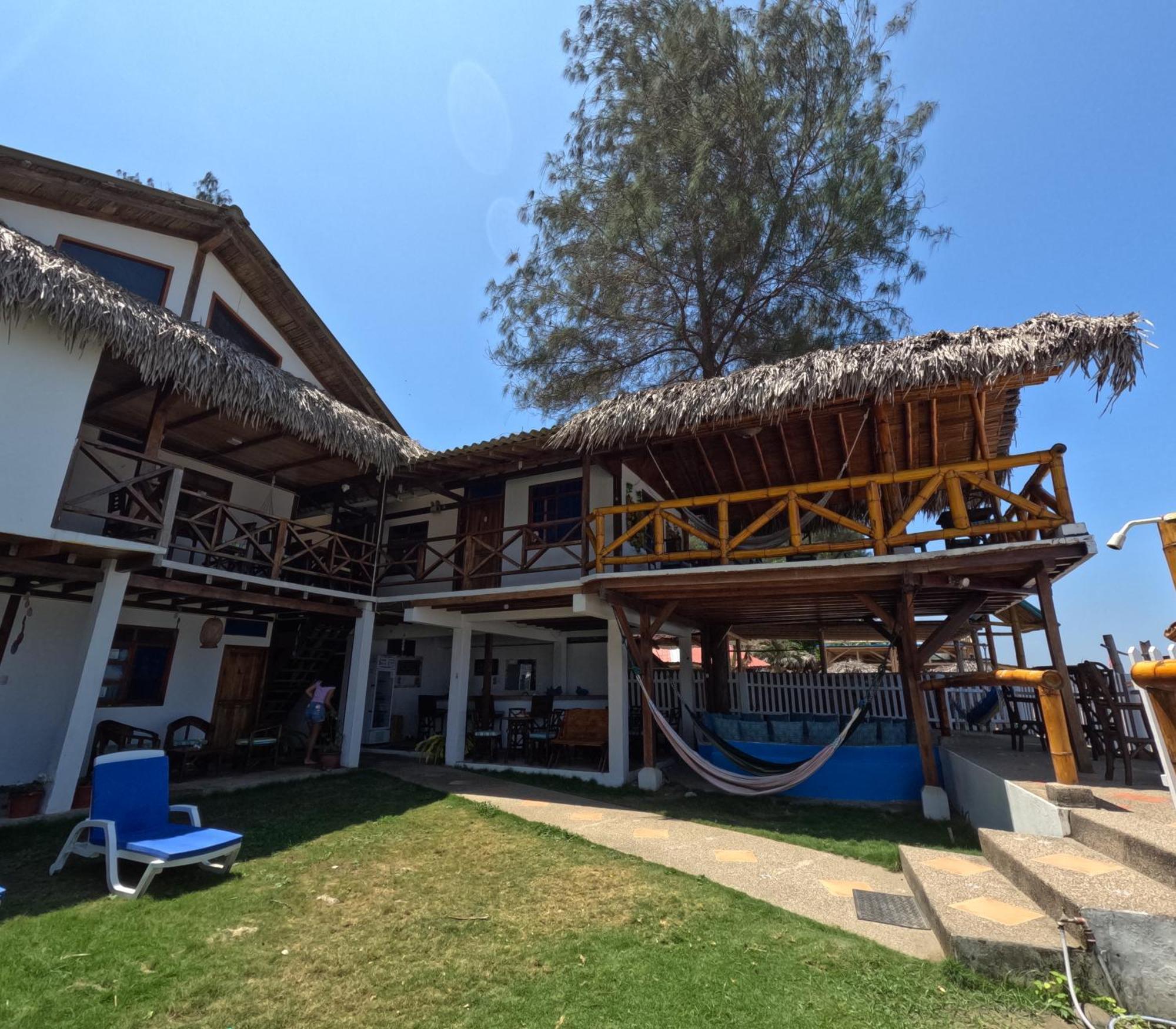 Hostal Solemare Montañita Buitenkant foto