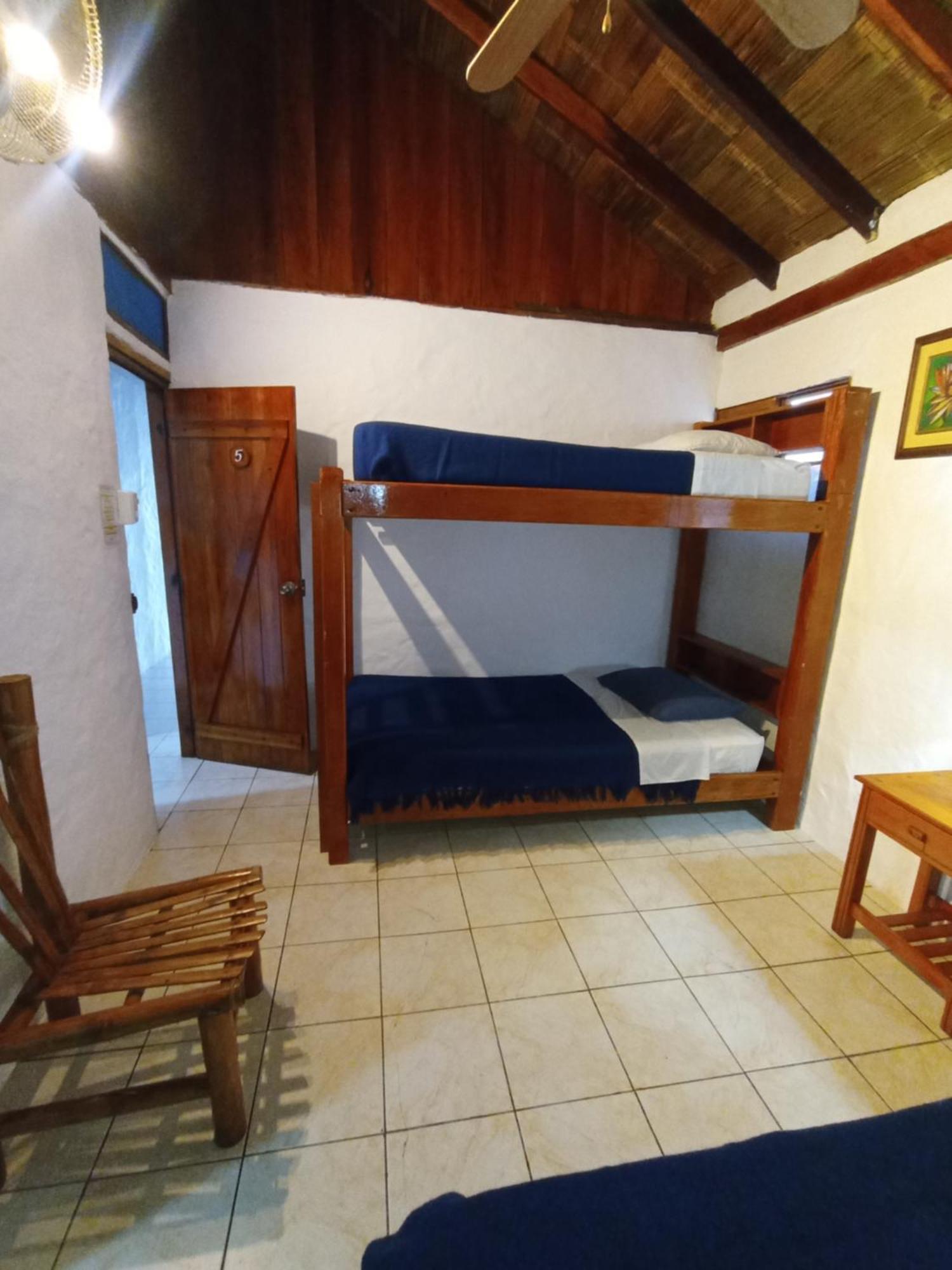 Hostal Solemare Montañita Buitenkant foto