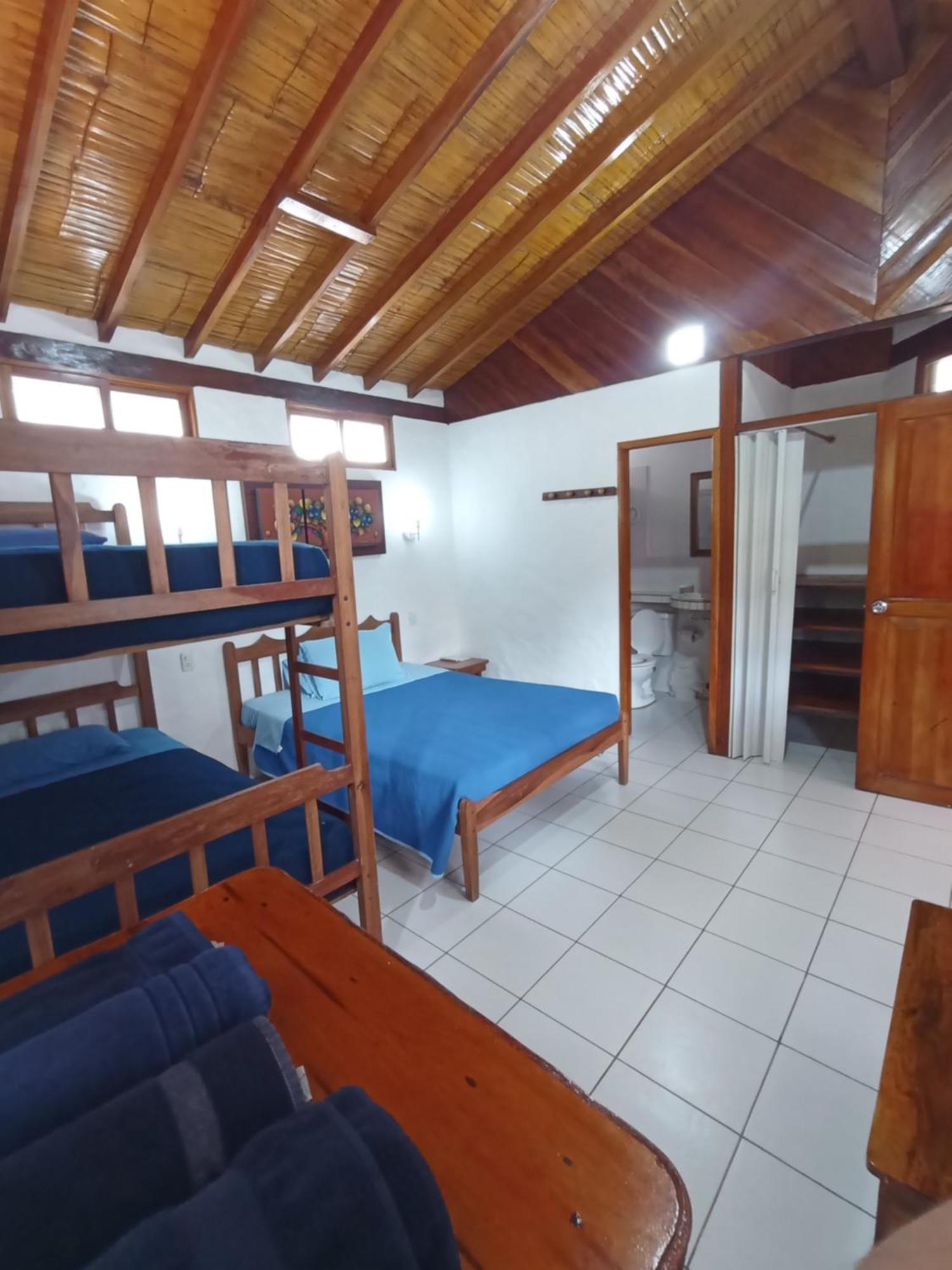 Hostal Solemare Montañita Buitenkant foto