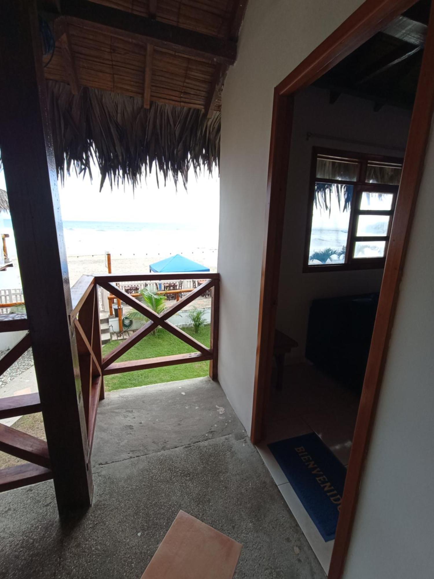 Hostal Solemare Montañita Buitenkant foto