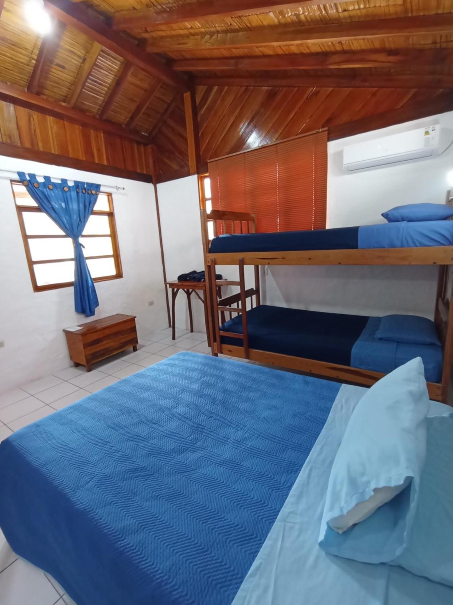 Hostal Solemare Montañita Buitenkant foto