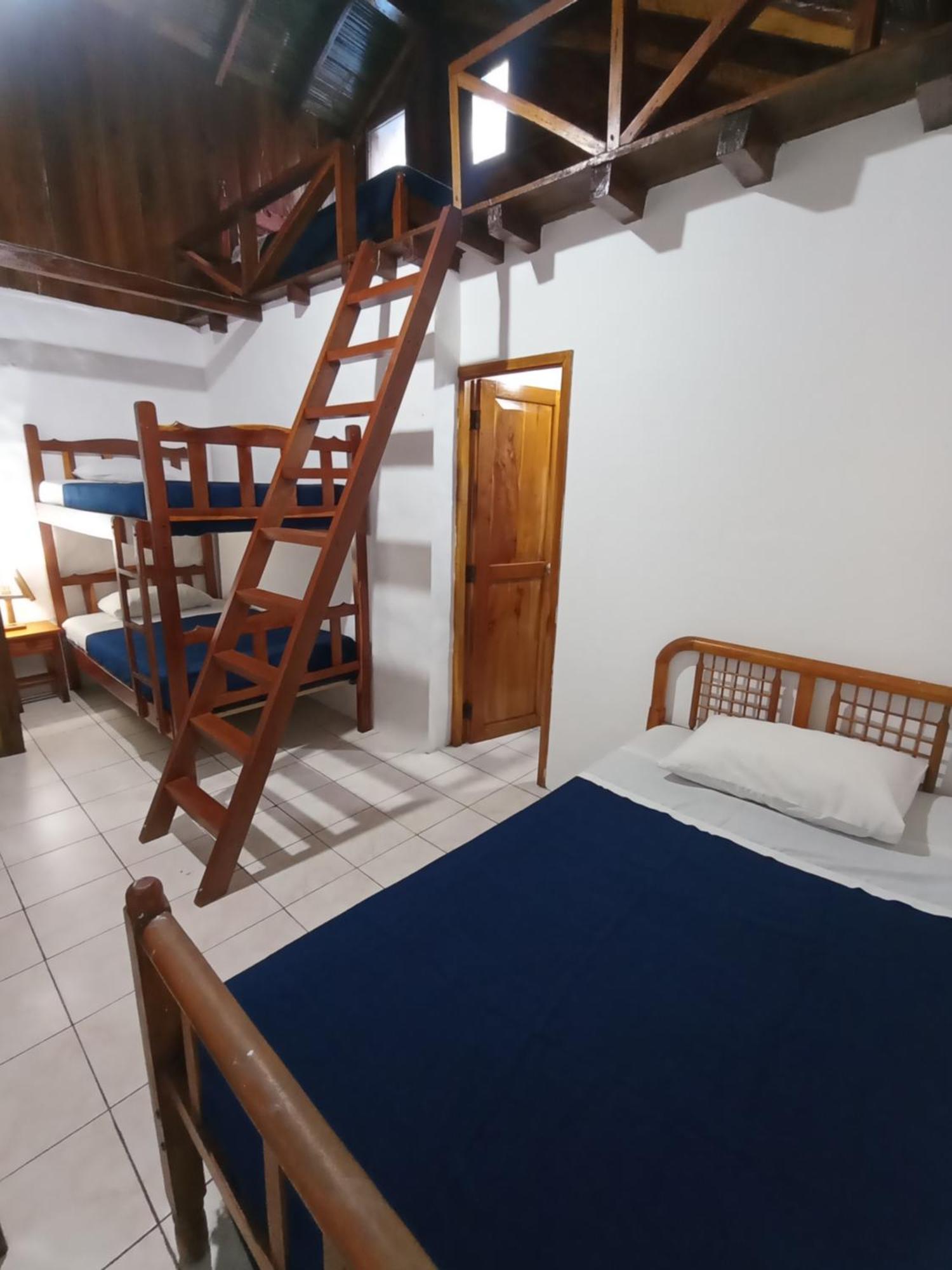 Hostal Solemare Montañita Buitenkant foto